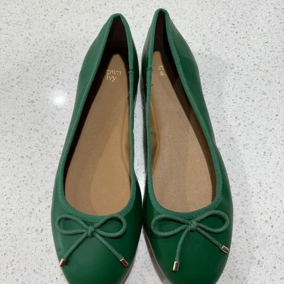 Crown & ivy Green Ballet Flats with Bow - Picture 5 of 5